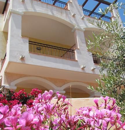 Residence Olimpo Santa Teresa Gallura Exteriér fotografie