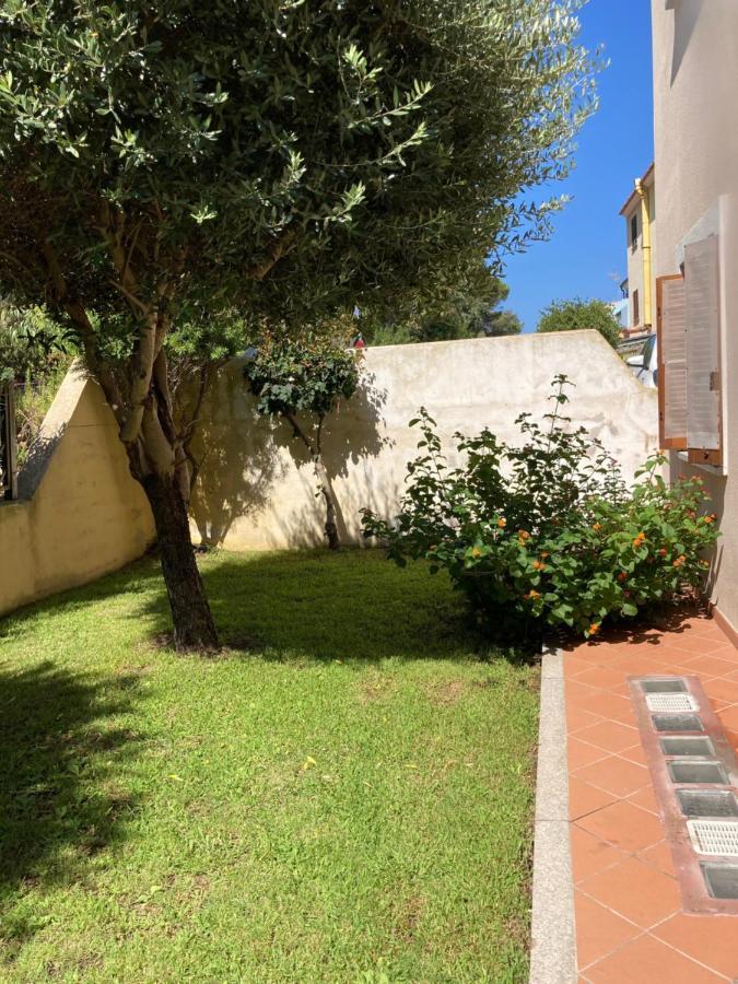 Residence Olimpo Santa Teresa Gallura Exteriér fotografie