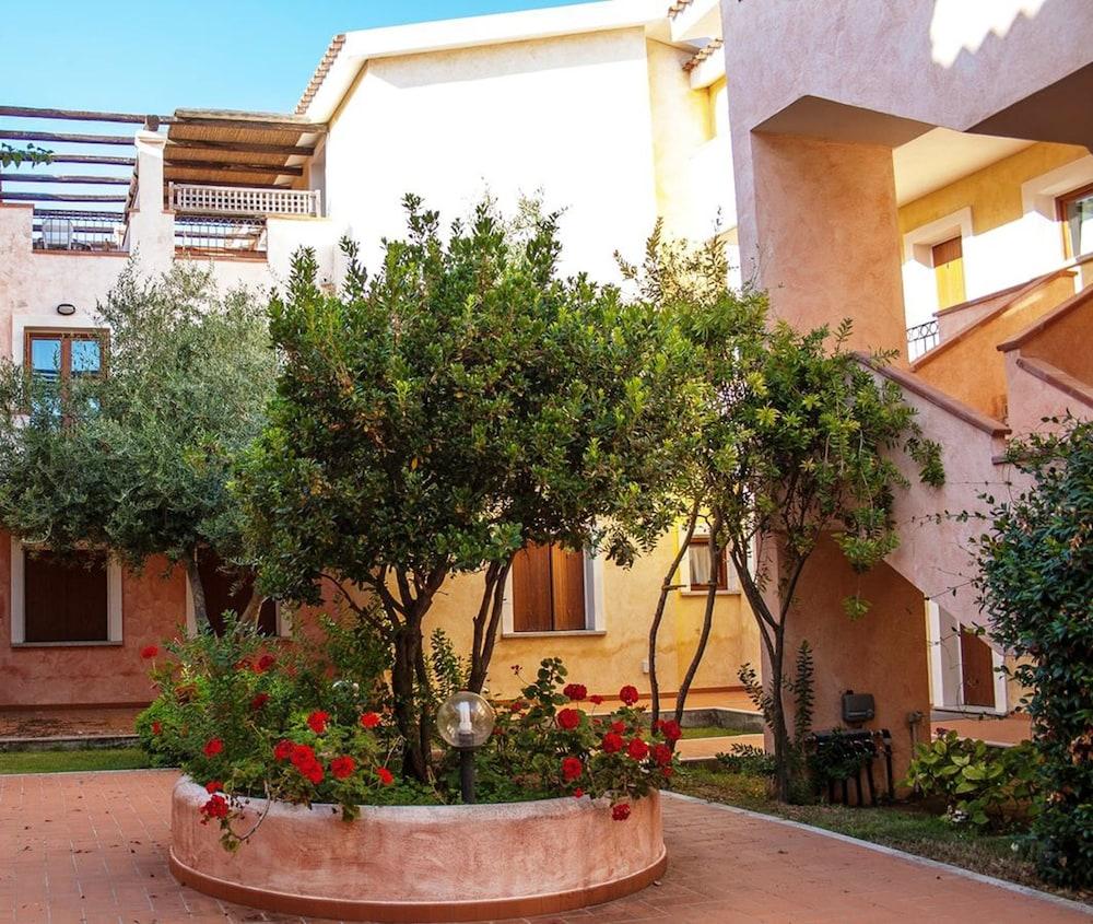 Residence Olimpo Santa Teresa Gallura Exteriér fotografie